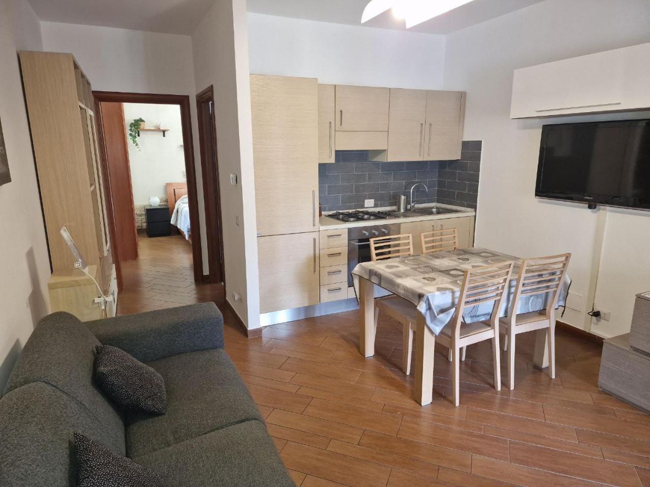 Domus Livio, 7 Min Fco Airport, Free Wifi, Garden Apartment, 2 Tv Hd Фиумичино Екстериор снимка
